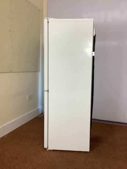 Beko Fridge Freezer 60/40 CXFG3552W L52531