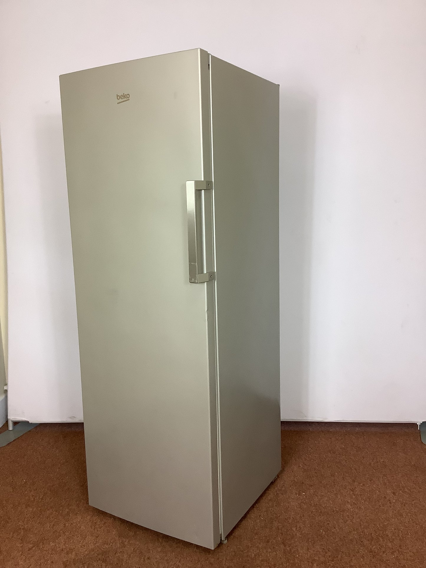 Beko Freestanding Freezer FFP1671S L50482