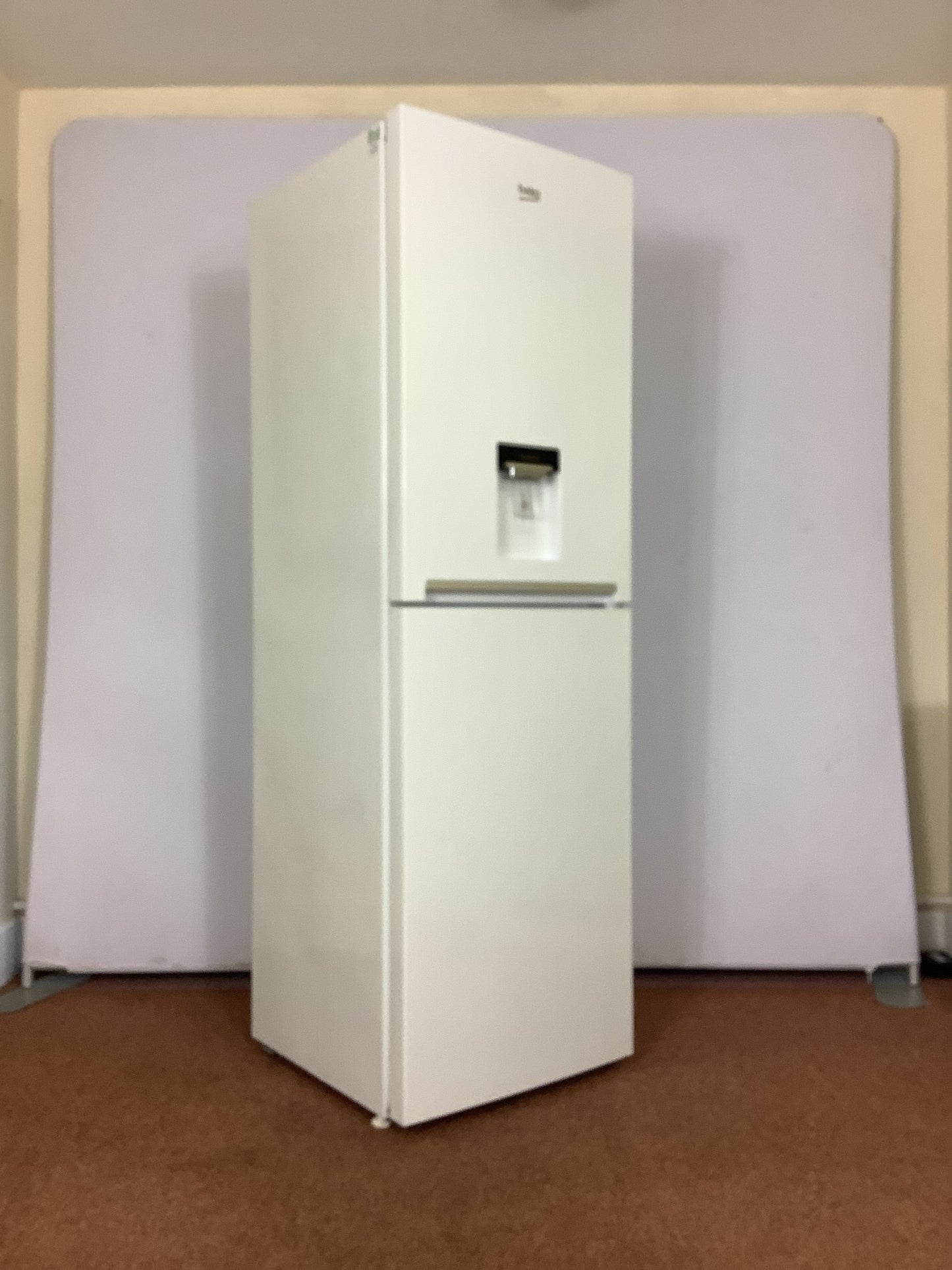Beko Fridge Freezer CFG1691DW L50707