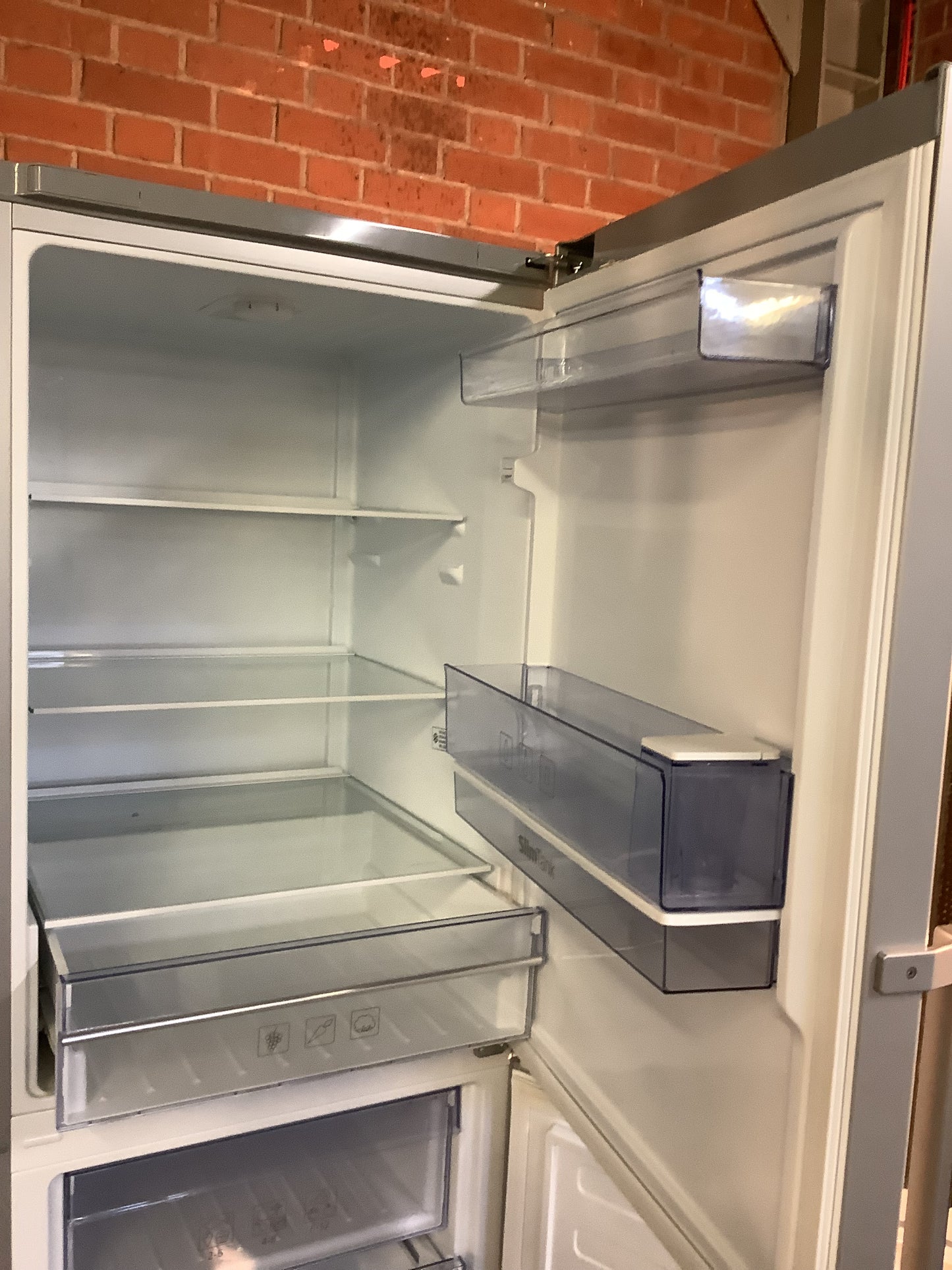 Beko Fridge Freezer CFP1691DS L47631