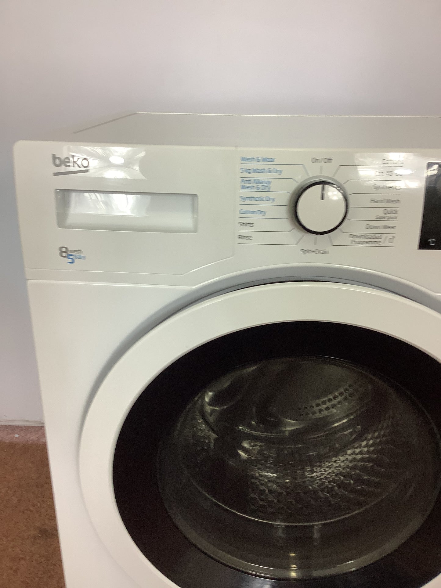 Beko 8kg & 5kg Washer Dryer { Bluetooth Connectivity with HomeWhiz } WDER8540421W L52569