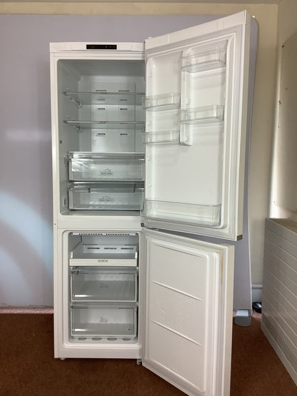Hotpoint Fridge Freezer H3T811IW1 L52451