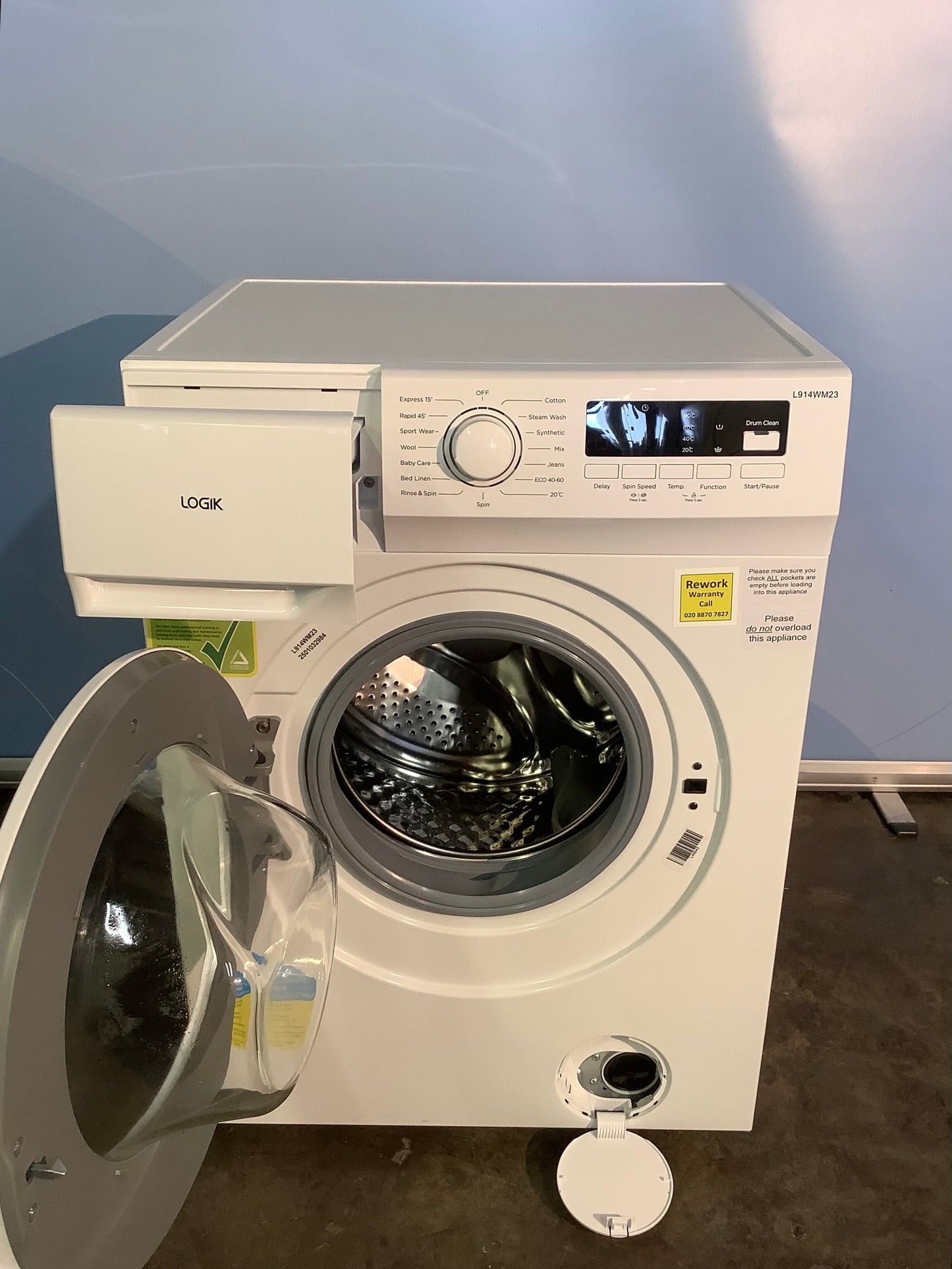Logik 9kg Washing Machine L914WM23 L48843
