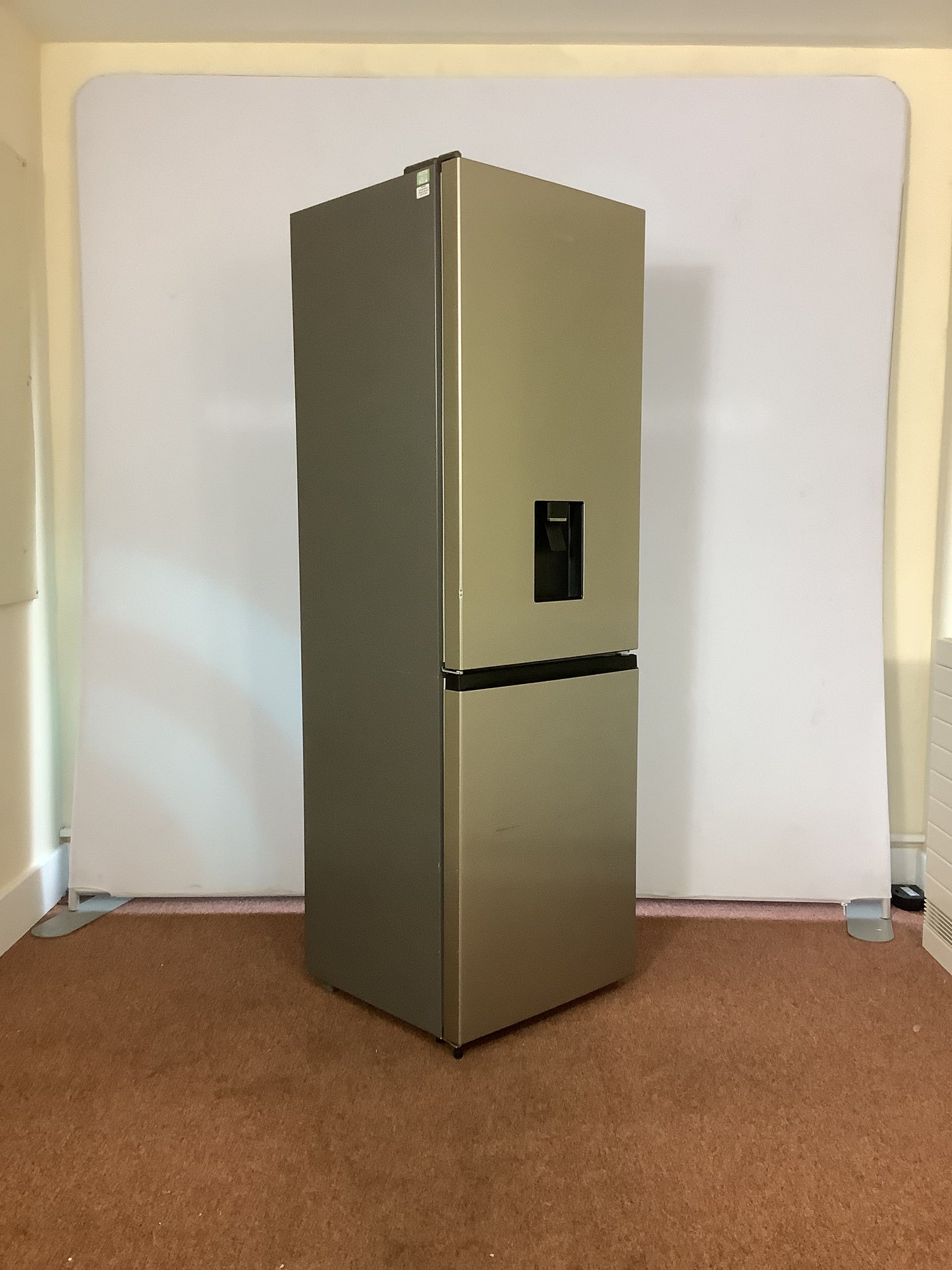 Hisense Fridge Freezer RB390N4WC1 L50206