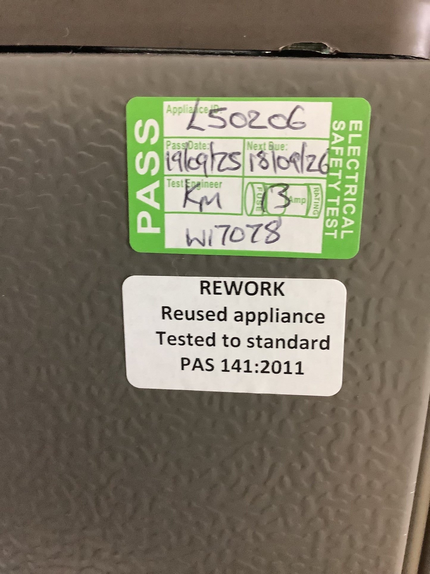 Hisense Fridge Freezer RB390N4WC1 L50206