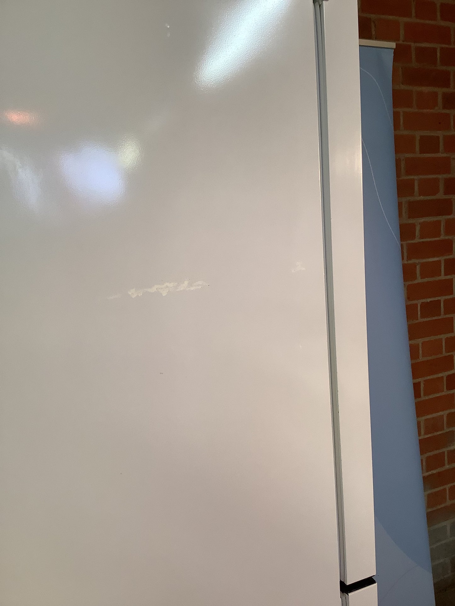 Hotpoint Fridge Freezer LC85F L47761