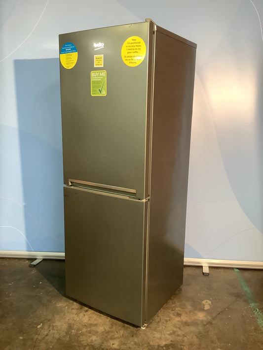 Beko Fridge Freezer CFG3552S L48010