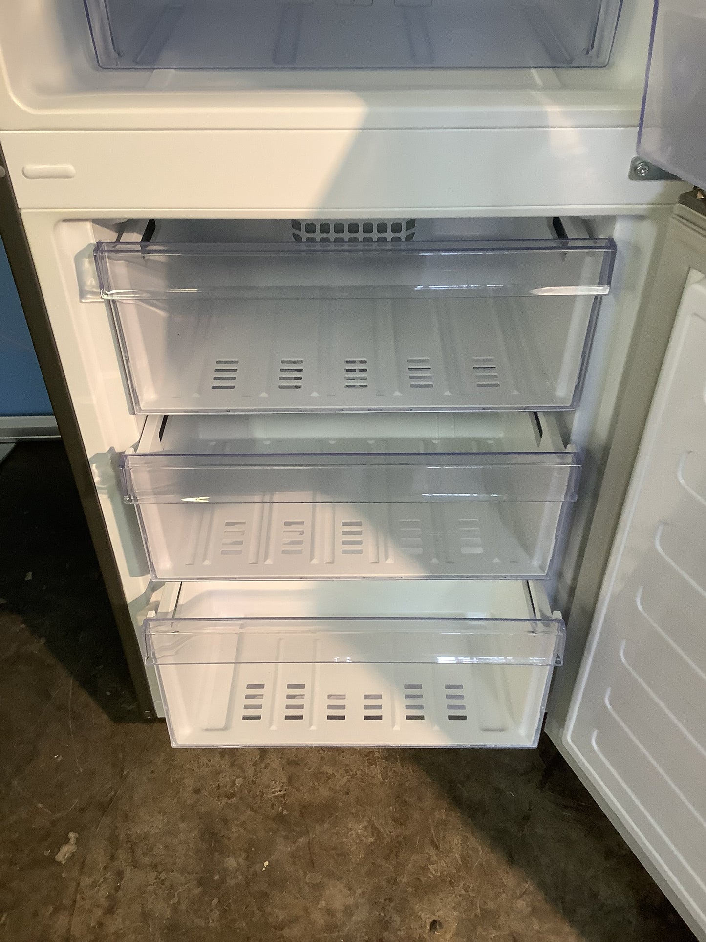 Beko Fridge Freezer CFG3552S L48010
