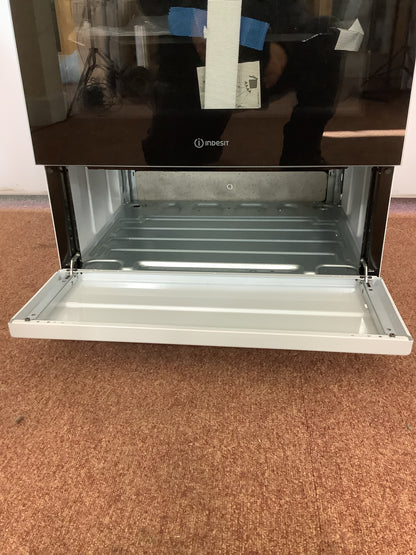 Indesit Cooker I6V3KMW/UK L51918.