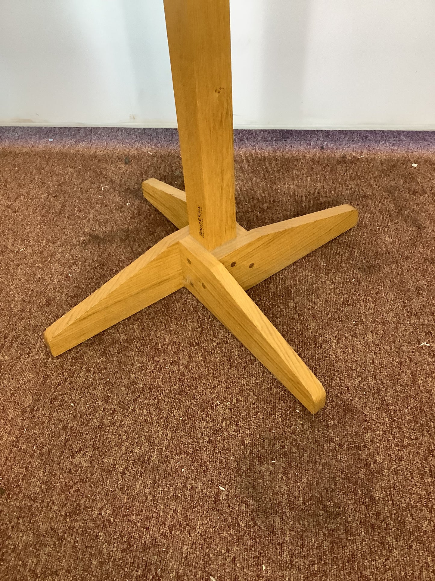 Boot & Saw 5 Prong Oak Coat Tree/Stand F27299