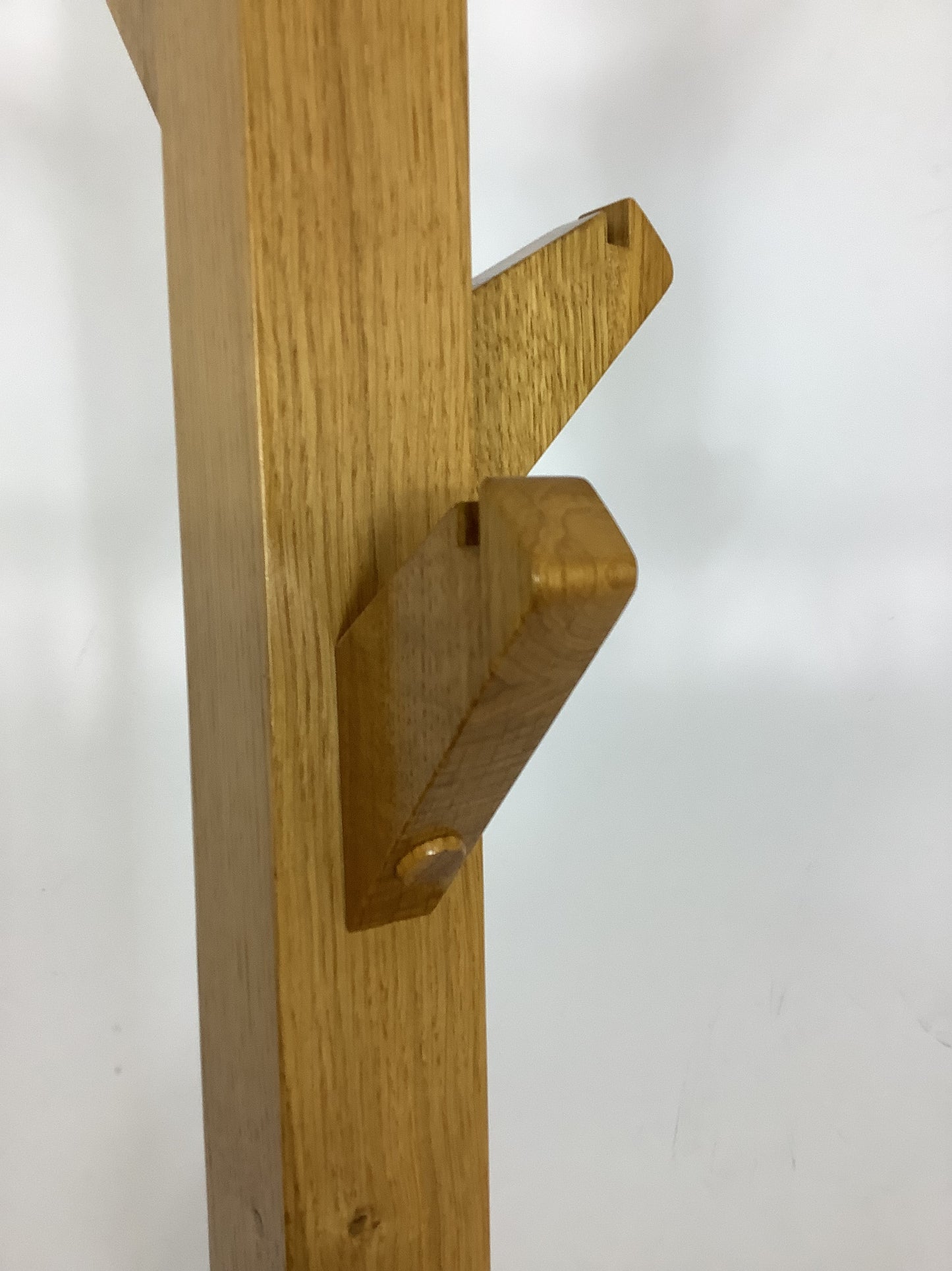 Boot & Saw 5 Prong Oak Coat Tree/Stand F27299