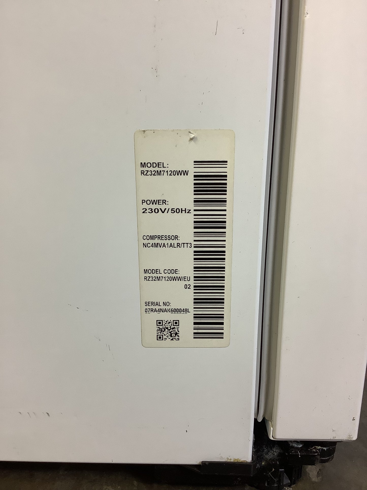 Samsung Freestanding Freezer RZ32M7120WW L48610