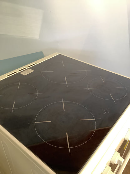 Indesit Electric Cooker I6VV2AW/UK L48878