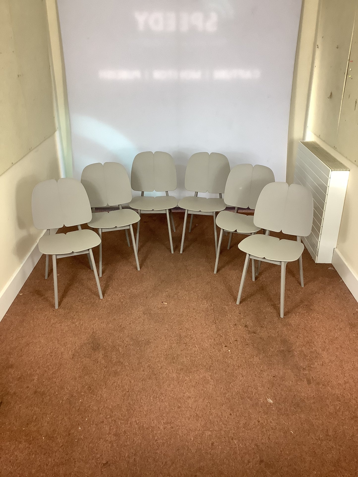 6 x Grey Scandinavian Shell Dining Chairs F27454