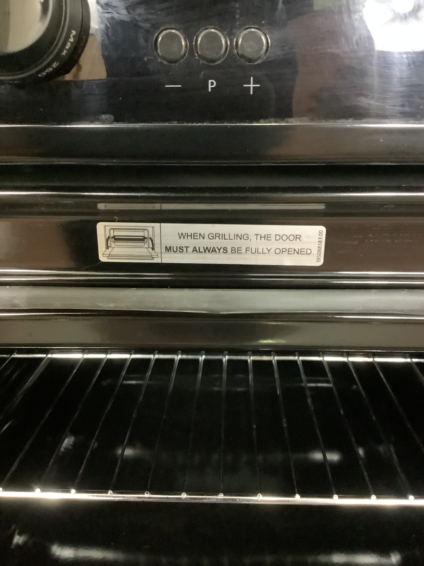 Hotpoint 60cm Cooker HDM67V9CMB/UK L52144