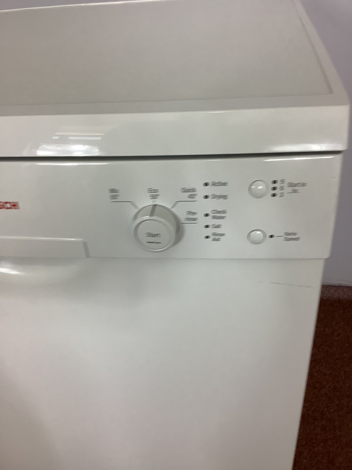 Bosch Dishwasher SMS24AW01GB L52392