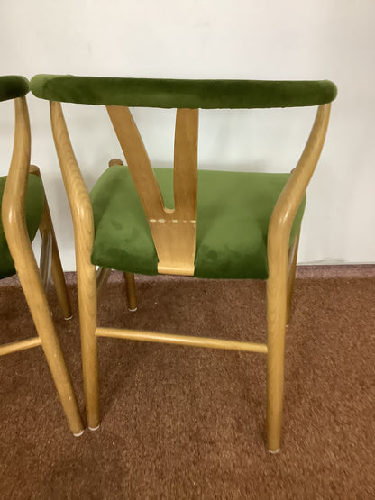 2 x Green Velvet Wishbone Chairs F27369