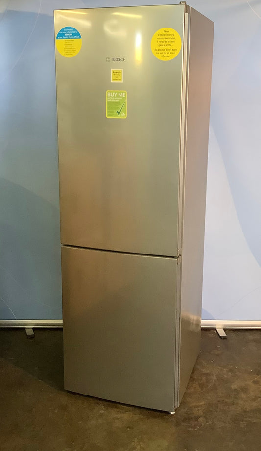 Bosch Fridge Freezer KGN36VL35 L48830