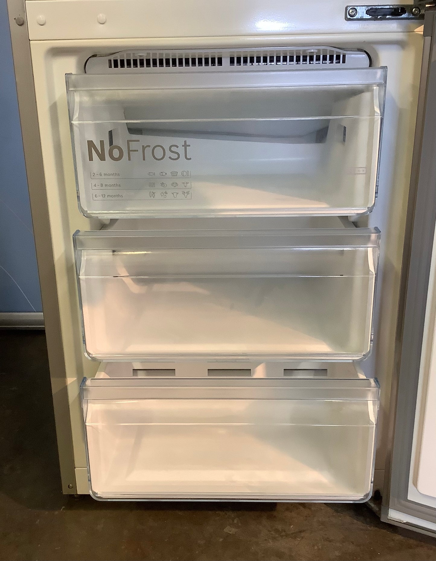 Bosch Fridge Freezer KGN36VL35 L48830